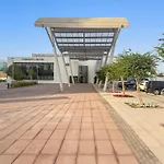 Perfectly Located Apt Near Yas Mall & Ferrari World