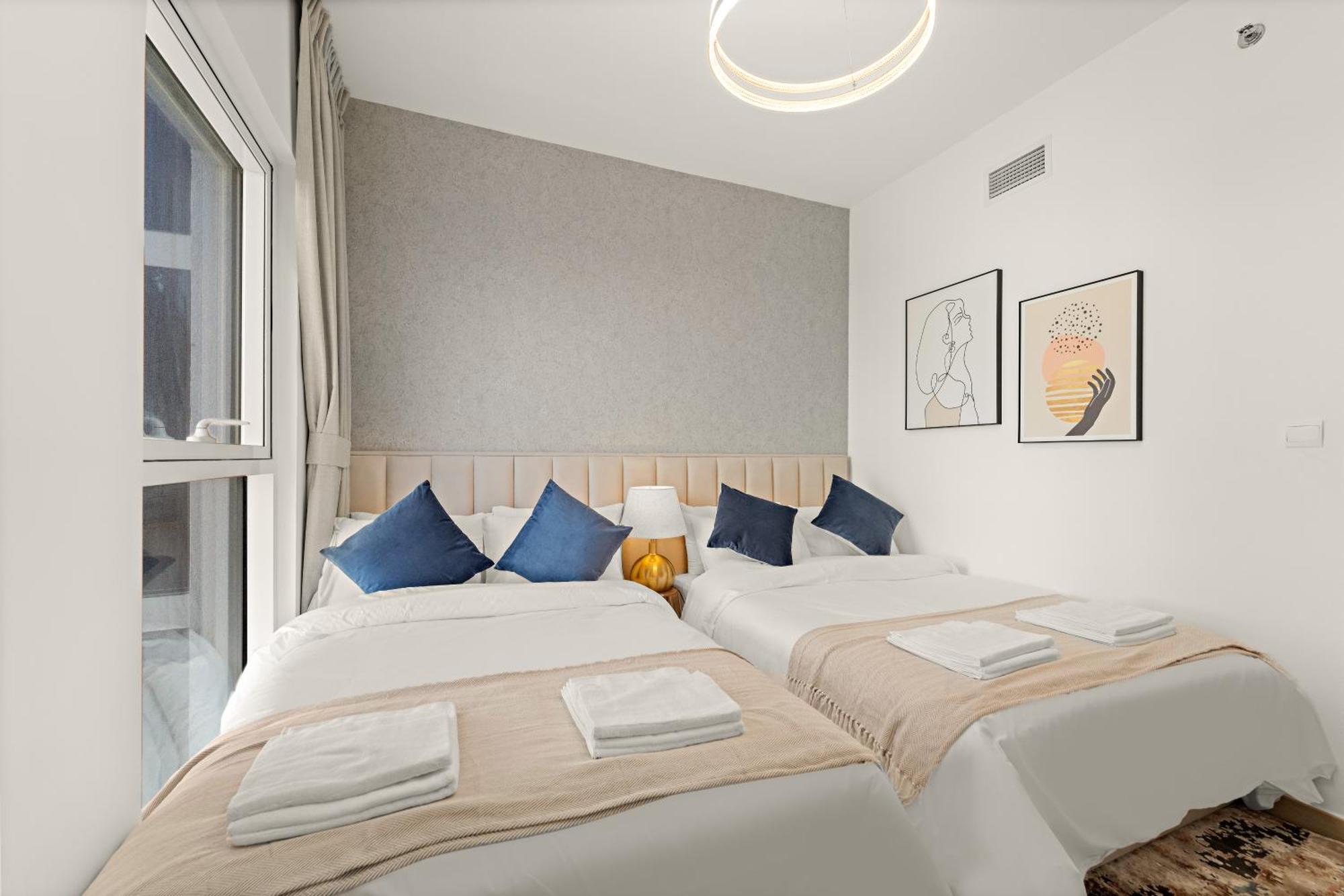 Perfectly Located Near Yas Mall & Ferrari World Apartment *
