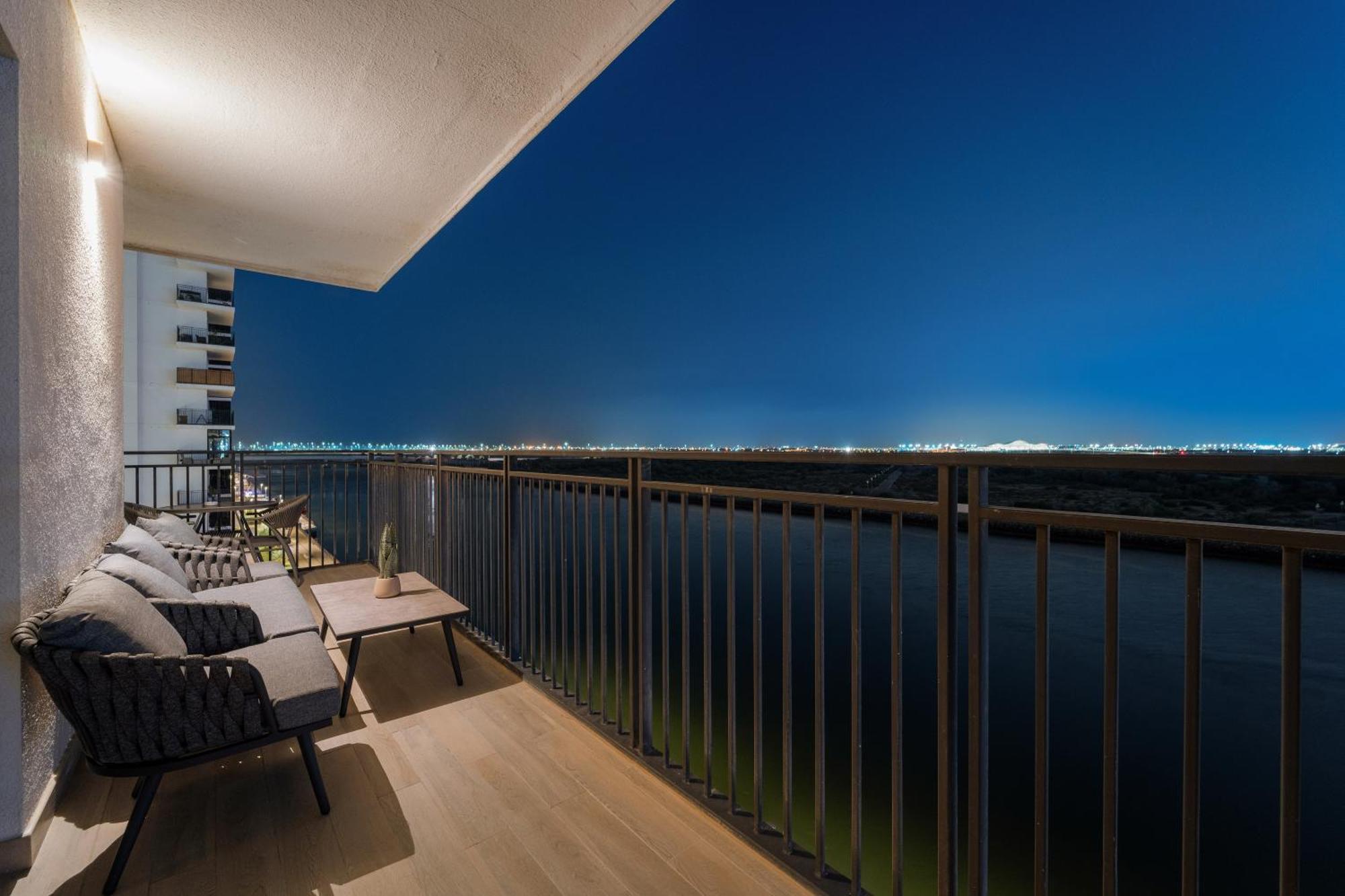 Perfectly Located Near Yas Mall & Ferrari World * Abu Dhabi