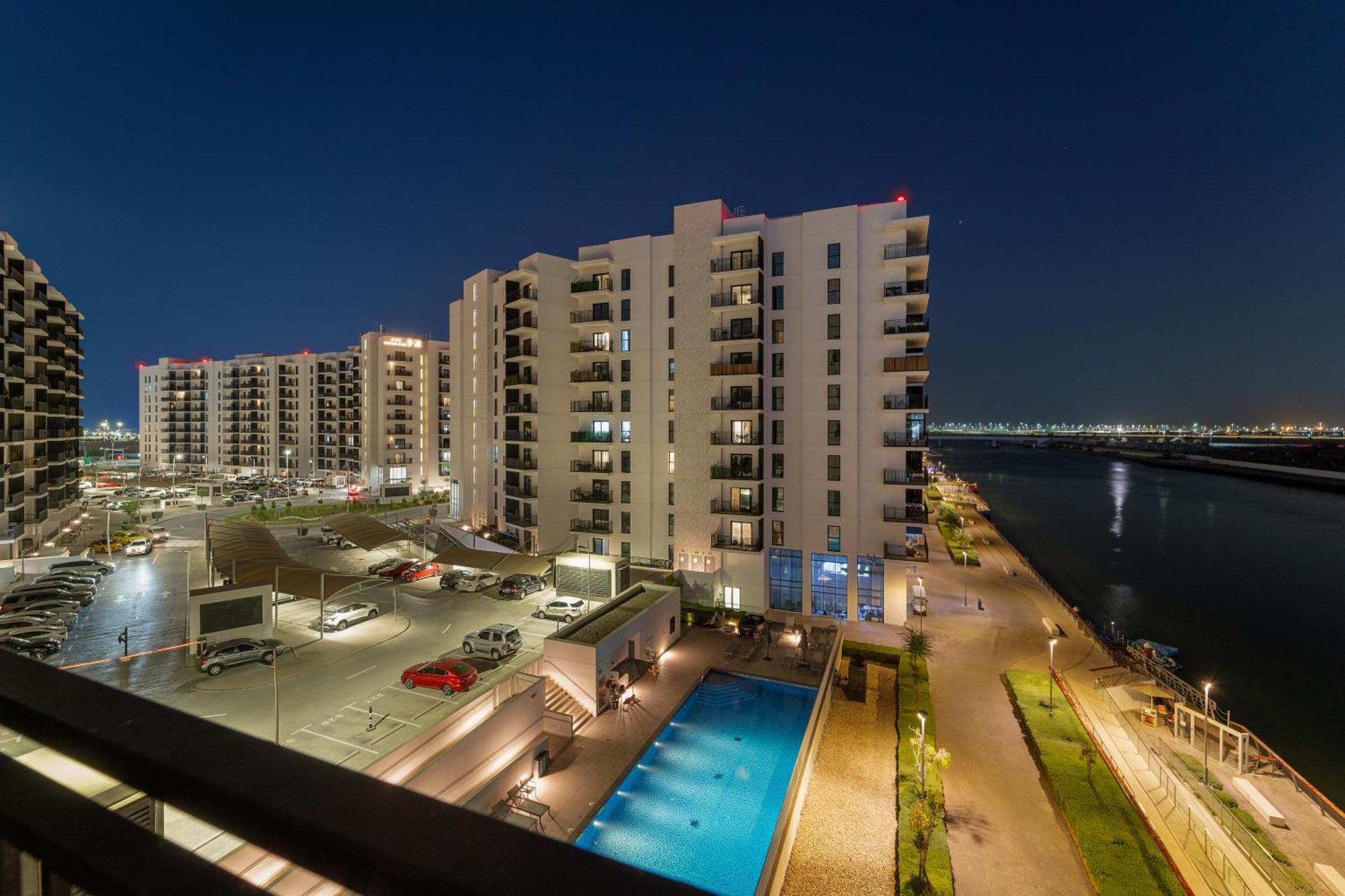 Perfectly Located Near Yas Mall & Ferrari World * Abu Dhabi