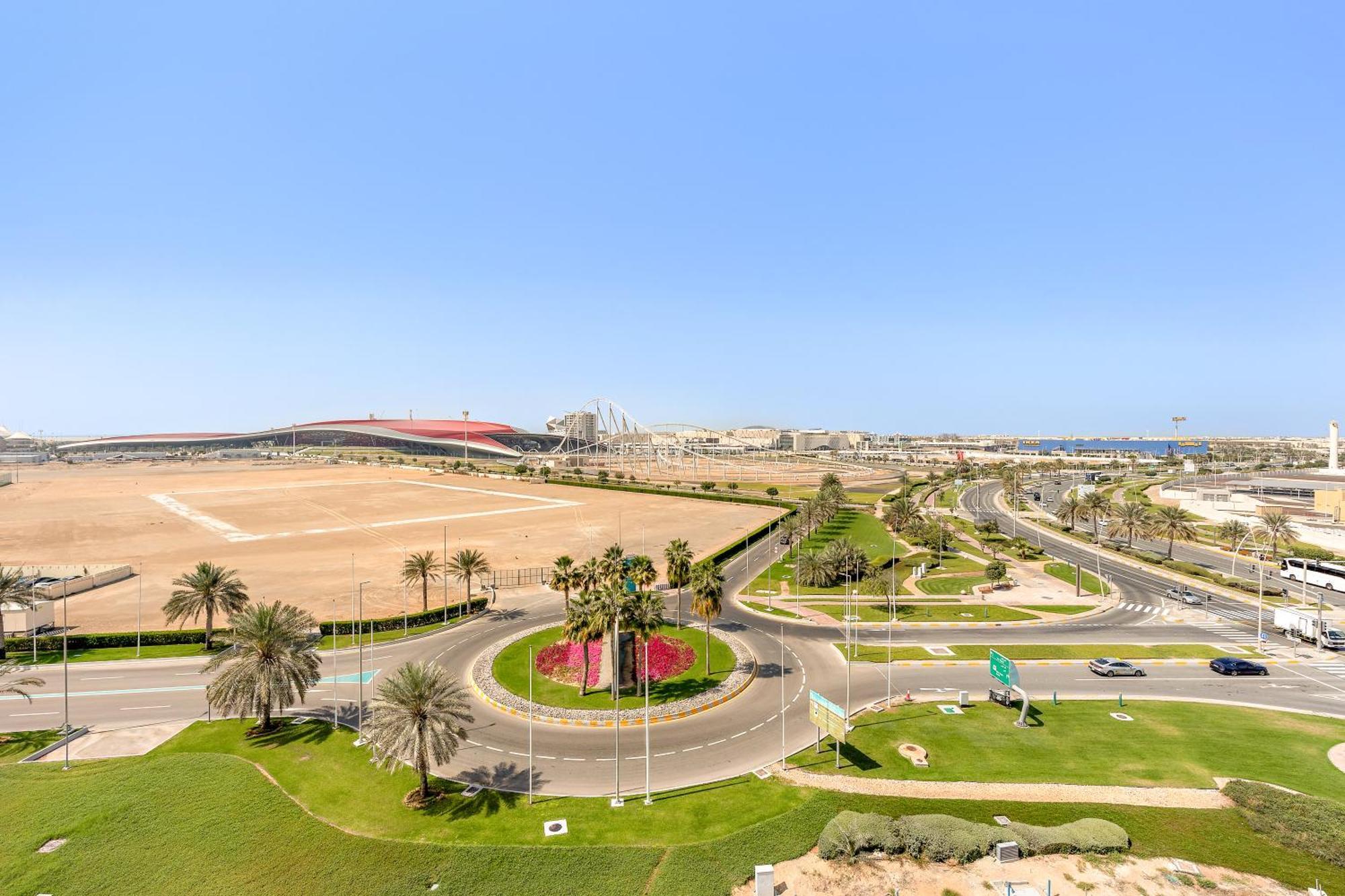 Apartment Perfectly Located Near Yas Mall & Ferrari World Abu Dhabi