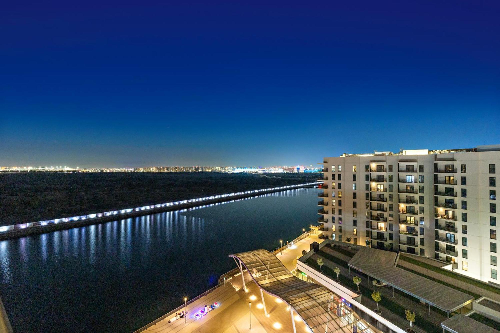 Perfectly Located Near Yas Mall & Ferrari World Apartment