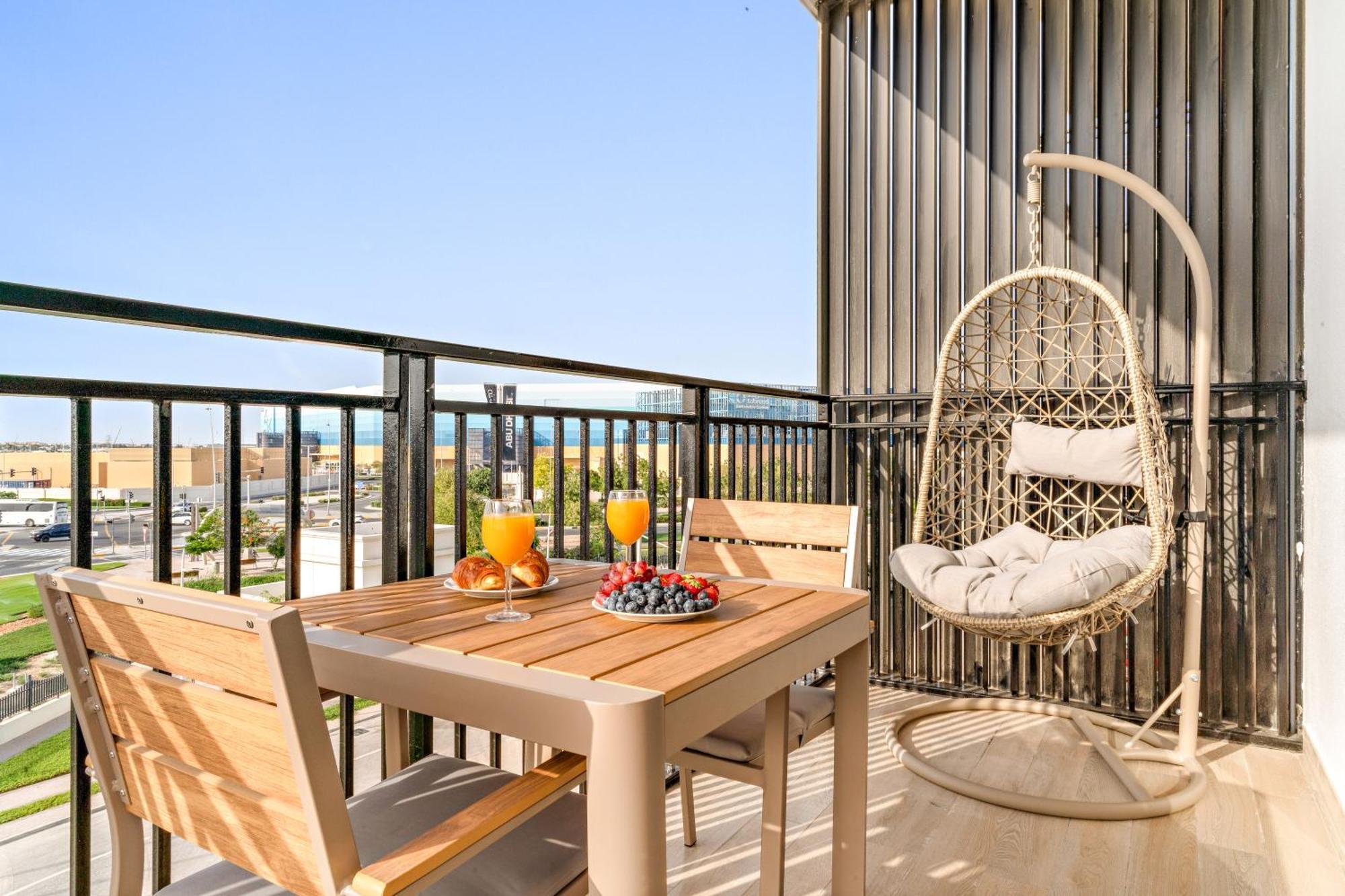 Perfectly Located Near Yas Mall & Ferrari World Apartment Abu Dhabi