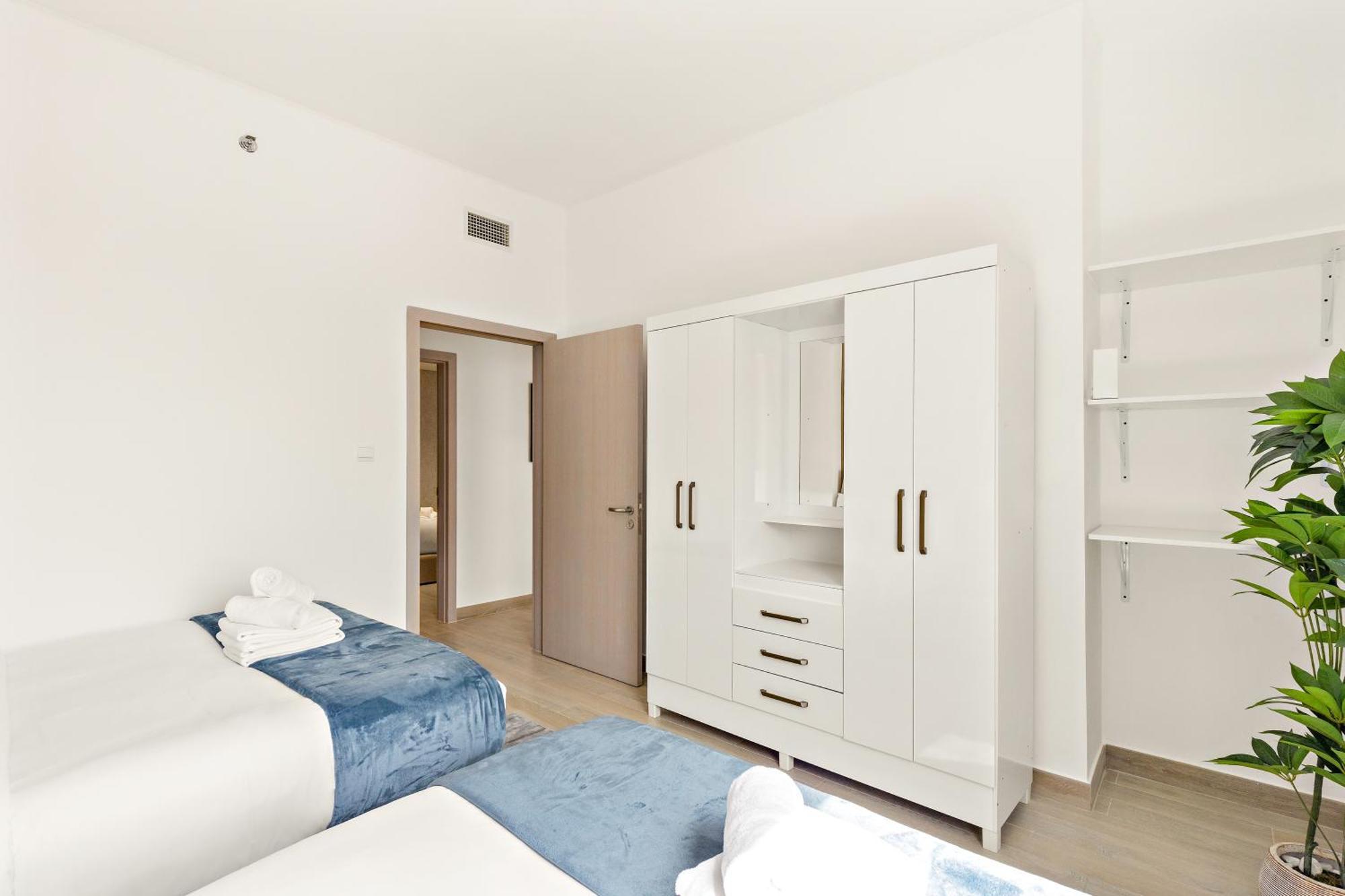 Apartment Perfectly Located Near Yas Mall & Ferrari World *