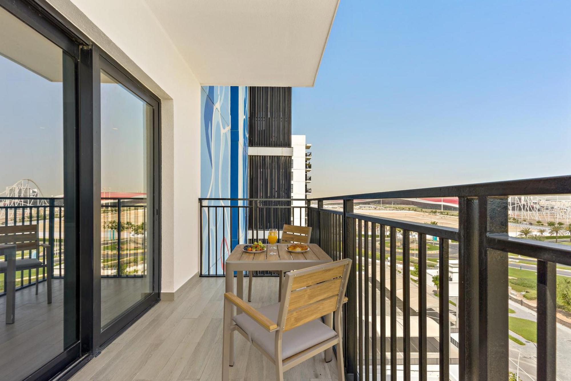 Apartment Perfectly Located Near Yas Mall & Ferrari World *